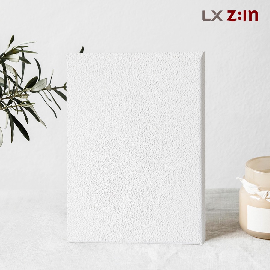 LX지인 베스띠 82483-01 내추럴 페인팅 화이트 만능 실크벽지